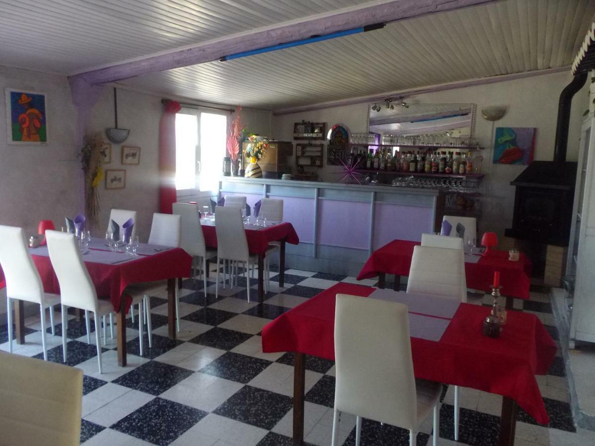 Auberge Des Garrigues Nimes Exterior photo